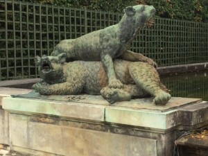 fountain sculpture